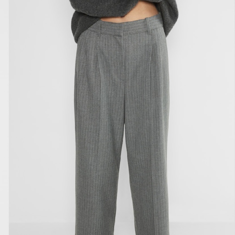 Effortless cropped pants (Re)fined